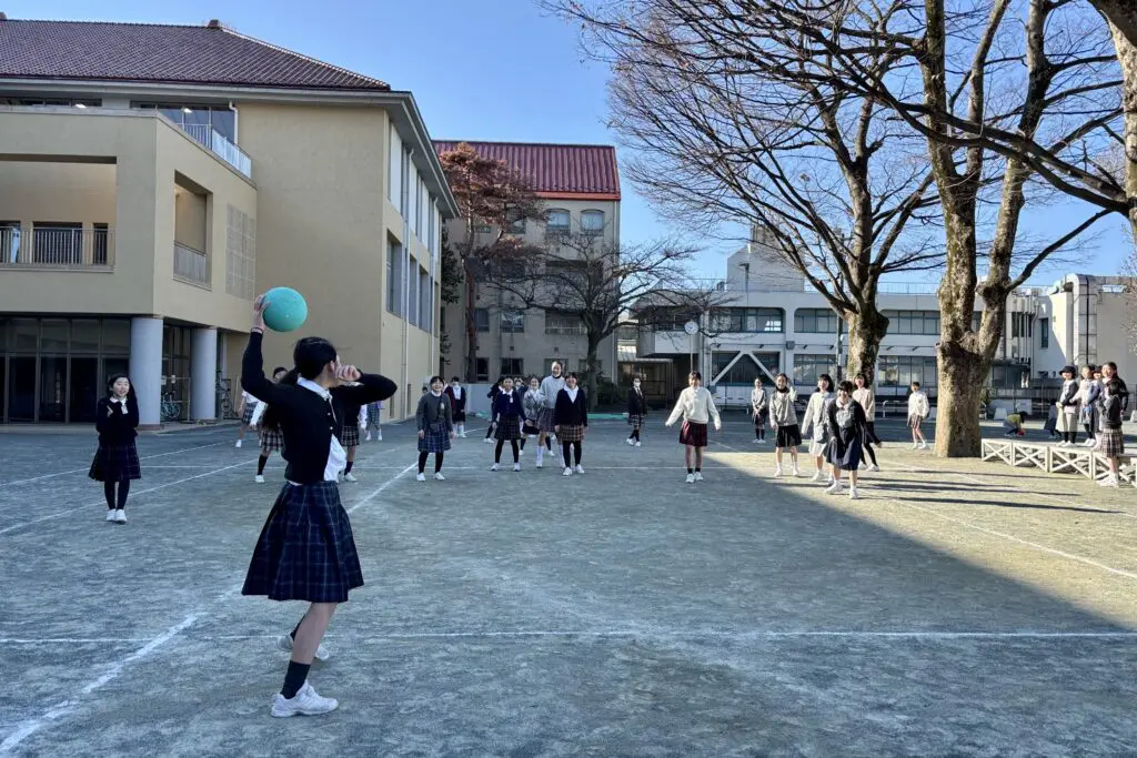 クラスタイムの校庭 | 立教女学院小学校