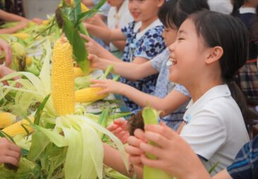 とうもろこしの皮むき